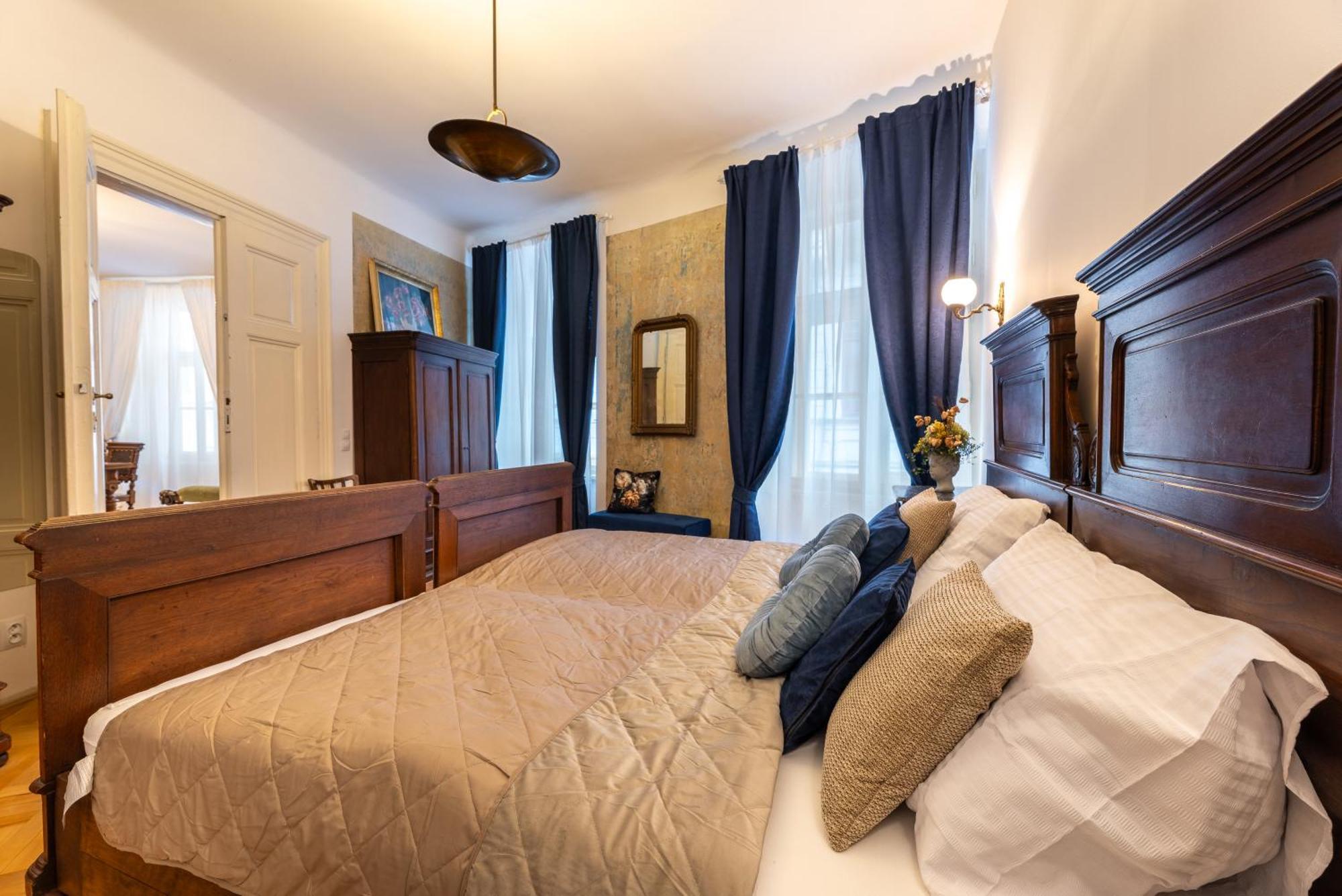 King'S Royal Apartments In City Centre Praga Exterior foto